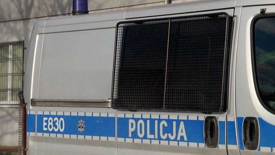 20-LETNI MIESZKANIEC SŁUBIC JECHAŁ POD WPŁYWEM ALKOHOLU  I SPOWODOWAŁ KOLIZJĘ 