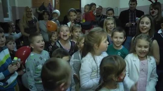 AKADEMIA RENIFERA Z GRUPĄ POMAGAMY