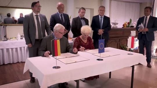 Bal Seniorów oraz podpisanie porozumienia pomiędzy radami seniorów Powiatów Słubickiego oraz Odra-Szprewa