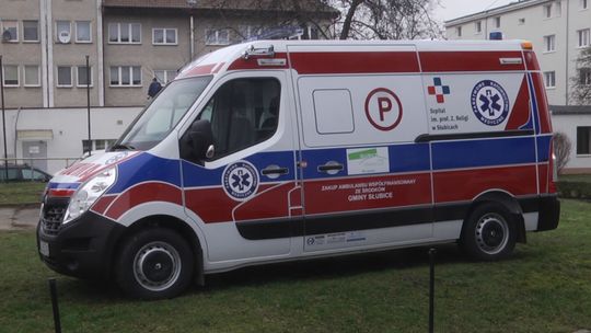 Dwie nowe, wyposażone karetki dla słubickiego szpitala