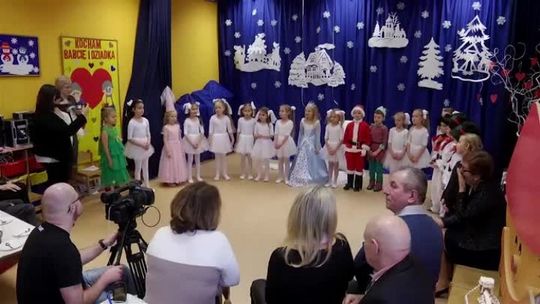 DZIEŃ BABCI I DZIADKA W PRZEDSZKOLU KRASNAL HAŁABAŁA