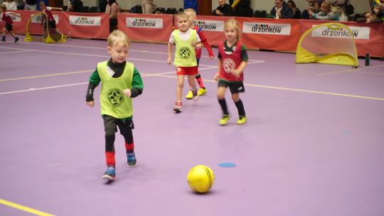 Falubaz Cup 2024 – młodzi piłkarze w akcji na turnieju w Drzonkowie!