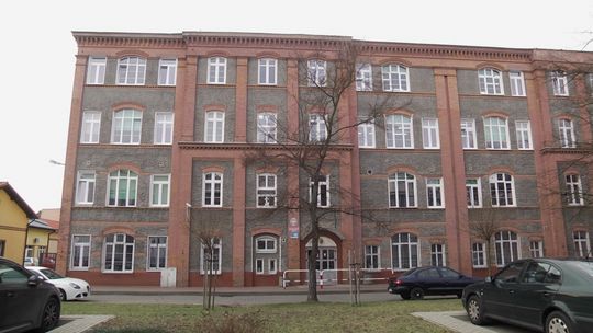 LICEUM PRZY COLLEGIUM POLONICUM ? CO NA TO  DYREKTORZY SŁUBICKICH SZKÓŁ ŚREDNICH 