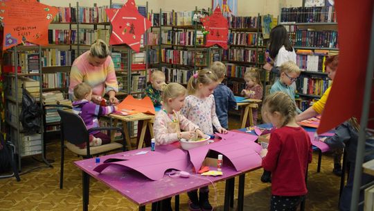 Małe sztuczki - warsztaty dla dzieci w świebodzińskiej bibliotece