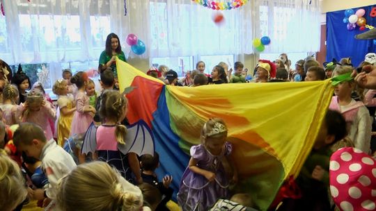 Noworoczny bal przebierańców w Jarzębince