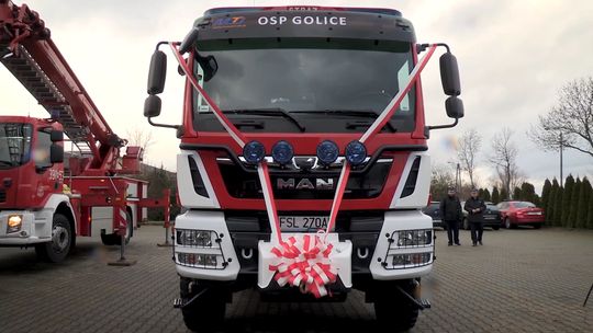 Ochotnicza Straż Pożarna w Golicach otrzymała nowy wóz strażacki