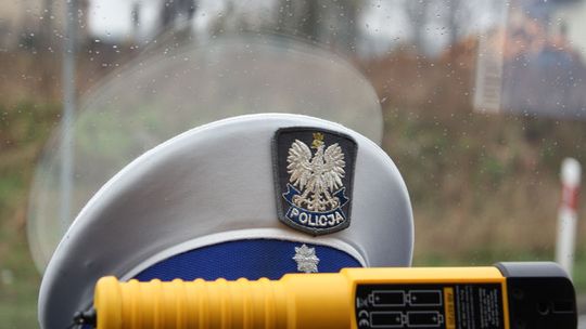 PIJANY KIEROWCA BMW PĘDZIŁ 103KM/H W TERENIE ZABUDOWANYM
