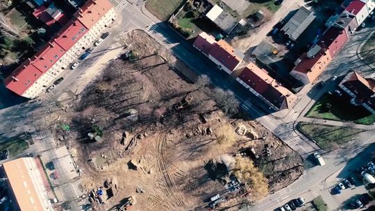 Plac Bohaterów w modernizacji z lotu ptaka