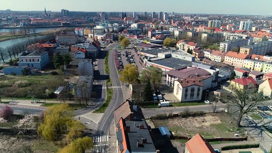 Pomoc Urzędu Miasta w zaopatrzeniu w sprzęt ochrony osobistej dla przychodni oraz w komputery i modemy dla gminnych szkół