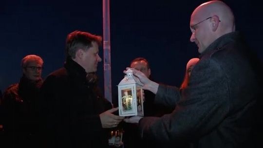 Słubiccy harcerze przekazali Betlejemskie Światło Pokoju.