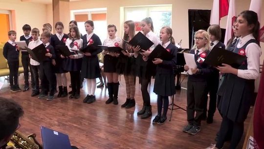 Społeczna Niepubliczna Ogólnokształcąca Szkoła Muzyczna uczciła Święto Niepodległości