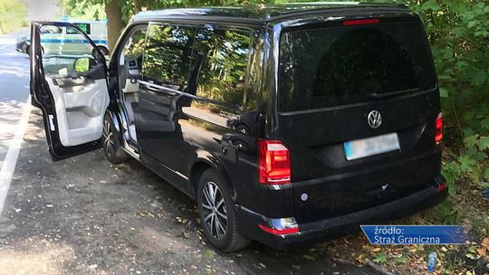 Uciekał kradzionym pojazdem przez Słubice, chciał potrącić funkcjonariuszkę. 
