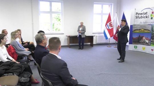Uroczystość wręczenia stypendiów w Starostwie Powiatowym