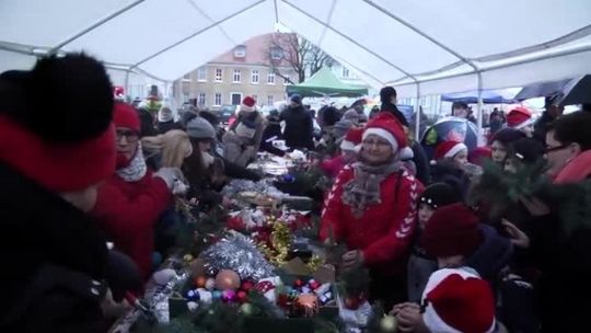 Wigilia Miejska z Grupą Pomagamy 