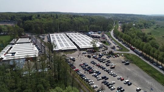 Wyłączony prąd, zaległości w płatnościach czyli zadyma na bazarze.