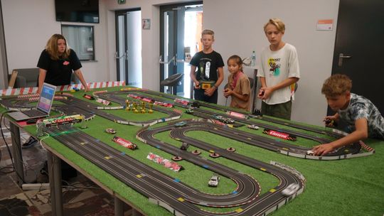 Wyścigi Slot Cars w Świebodzińskim Domu Kultury