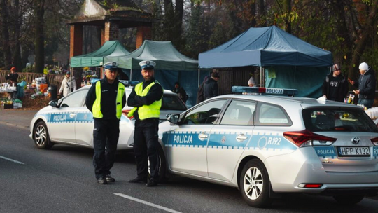 Zaczęło się. Noktowizory, drony, SPEED i ruch na drogach