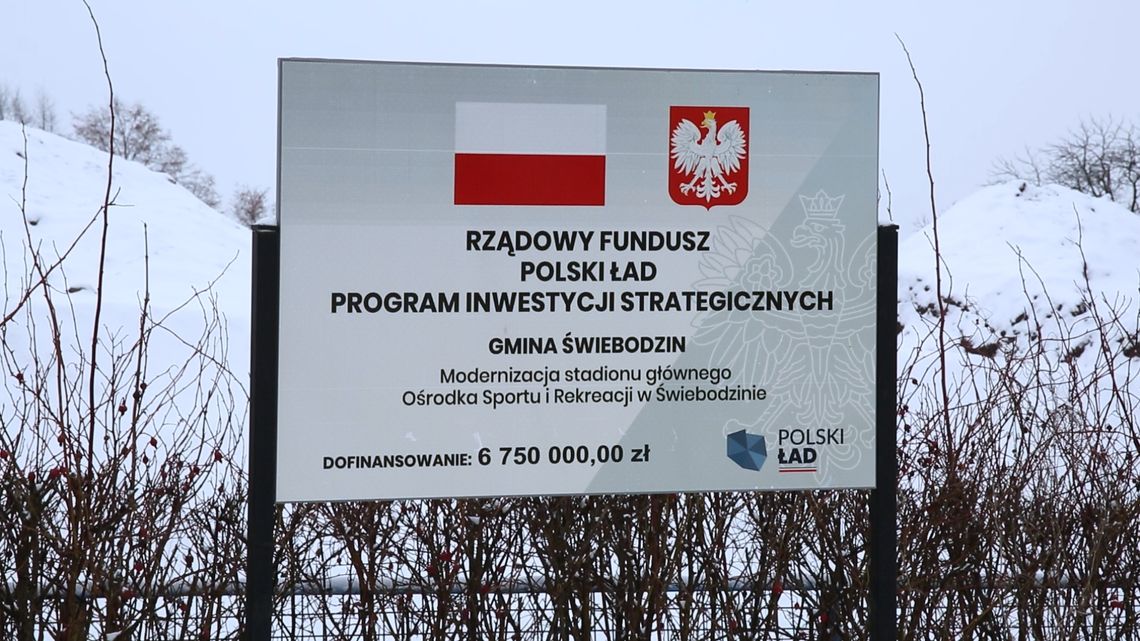 Remont płyty głównej świebodzińskiego stadionu